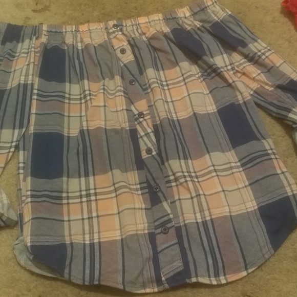 Teen shirts - Picture 1 of 3